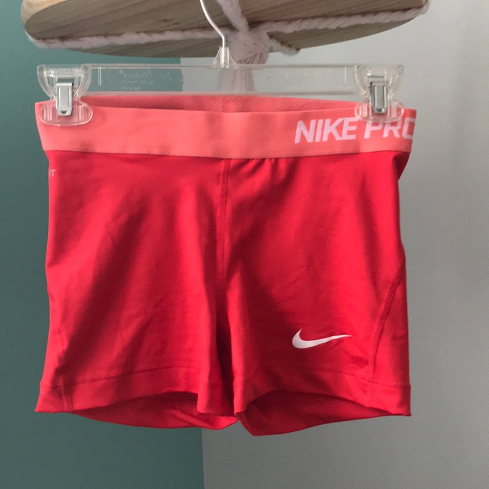 NWOT Womens Nike Pro